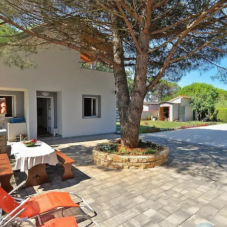Apartment Fuer 2 Personen Ca 28 Qm In Fazana-surida, Istrien Istrische Riviera